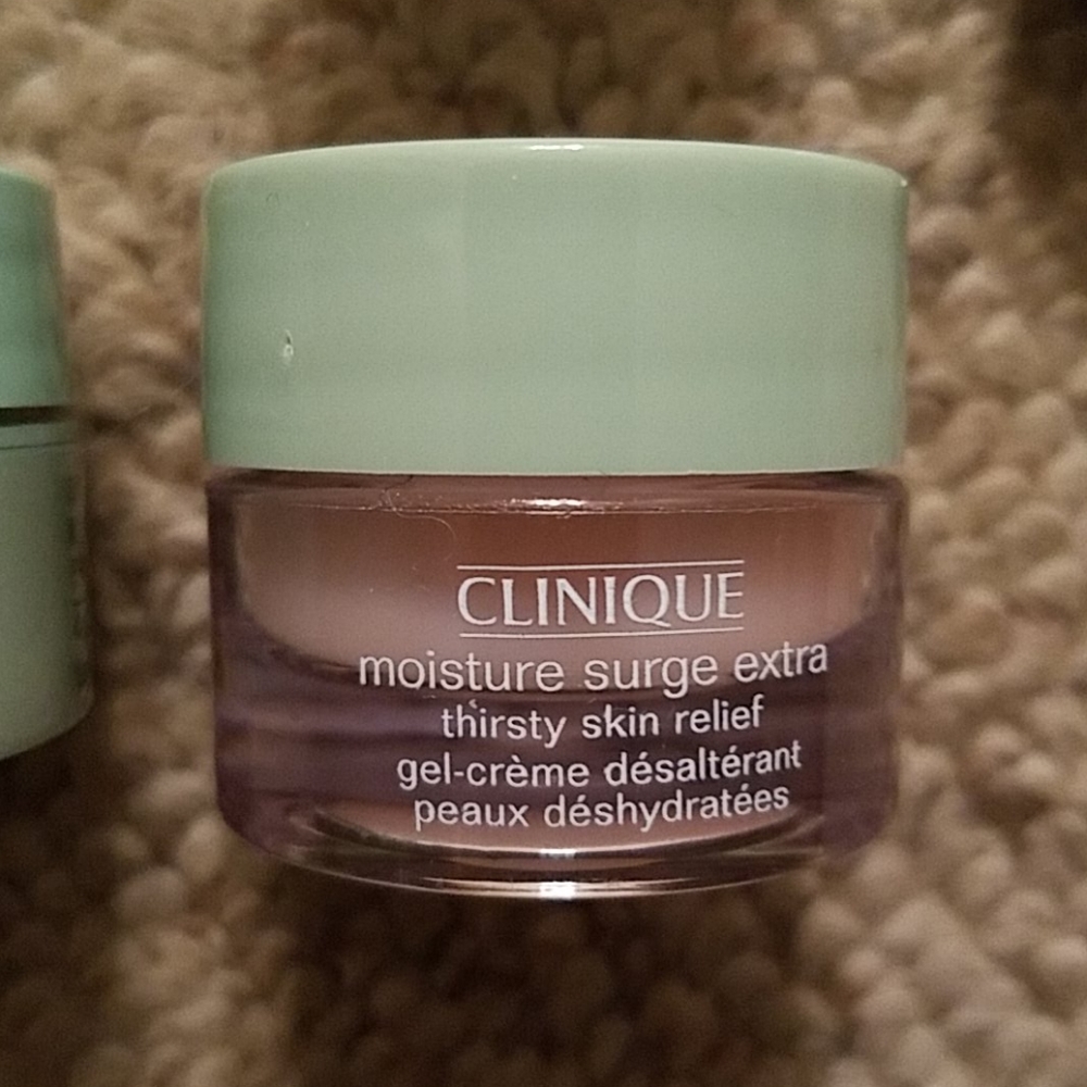 New! Clinique Facial Set - Picture 7 of 7